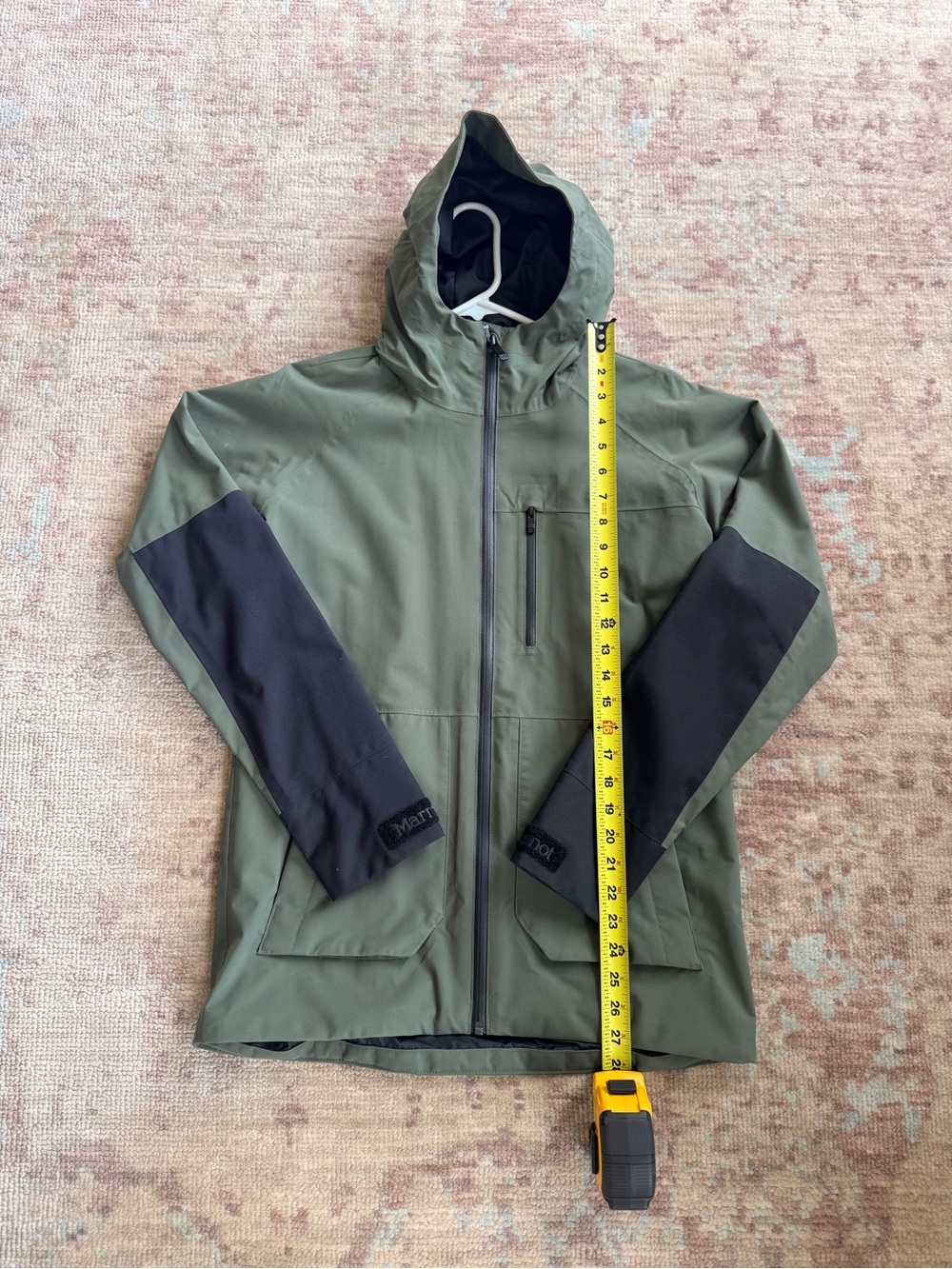 Marmot Men waterproof shell jacket small